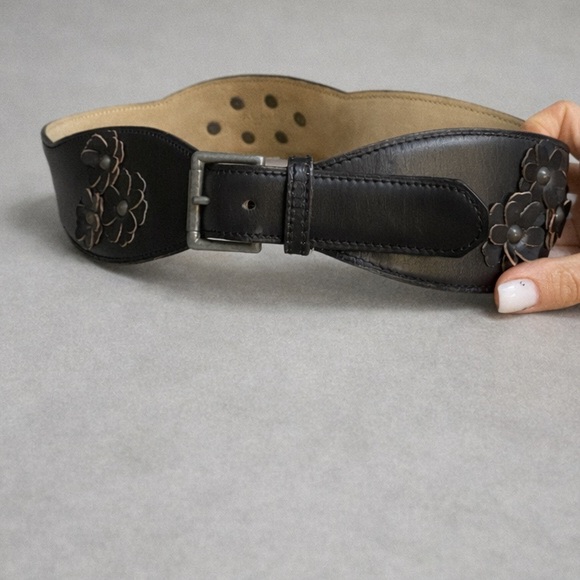 Alaia Leather Floral Embellished Waist Belt Size 80 Black Luxury Paris High End main image 4